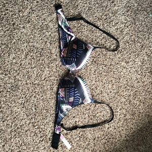 Victoria’s Sececret PINK Push Up Bra// Size: 32B